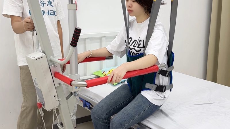 选择康复护理机构时，要关注其资质和认证情况。以下是一些重要的认证和资质：