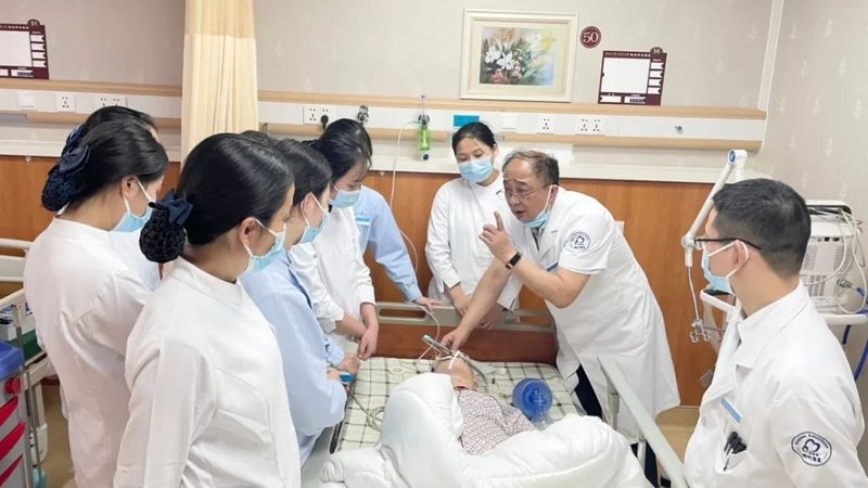 社区养老：家门口的温馨家园
